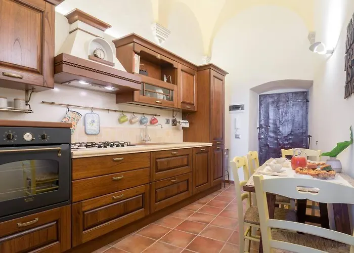 A 200 Mt Dal Duomo *